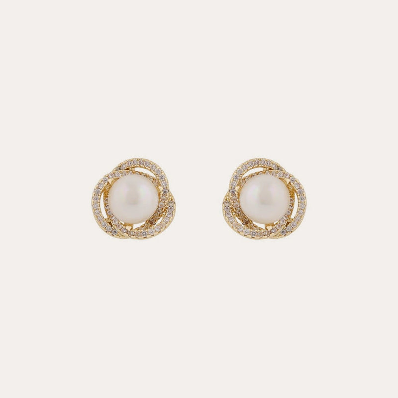 Mayfair pearl earring