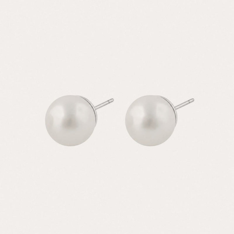 Jackie pearl earring 6mm