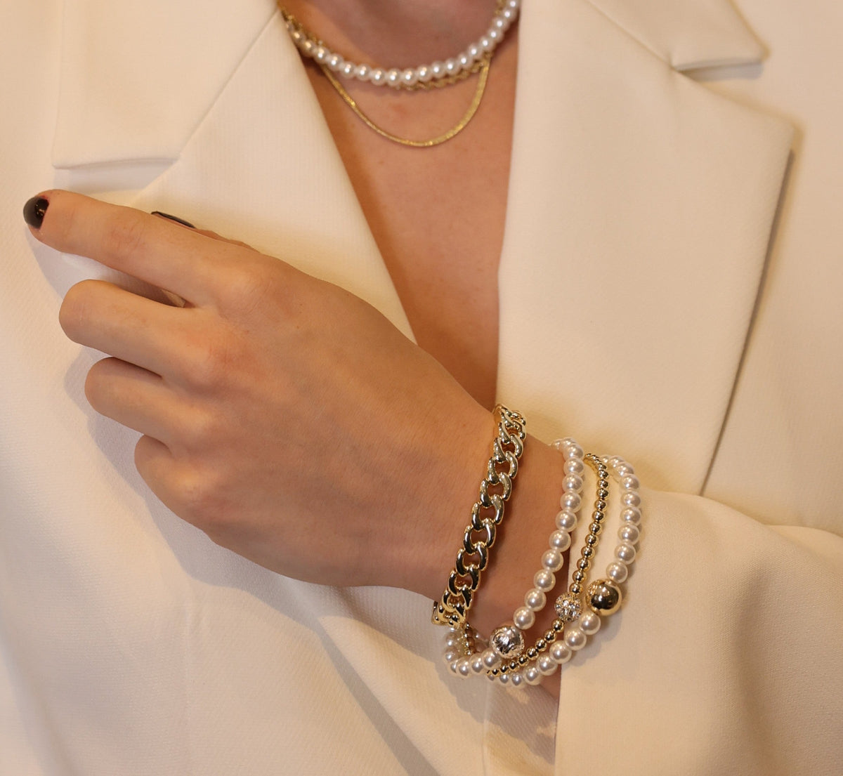 Mysk small elastic brace Guld/klar på modell