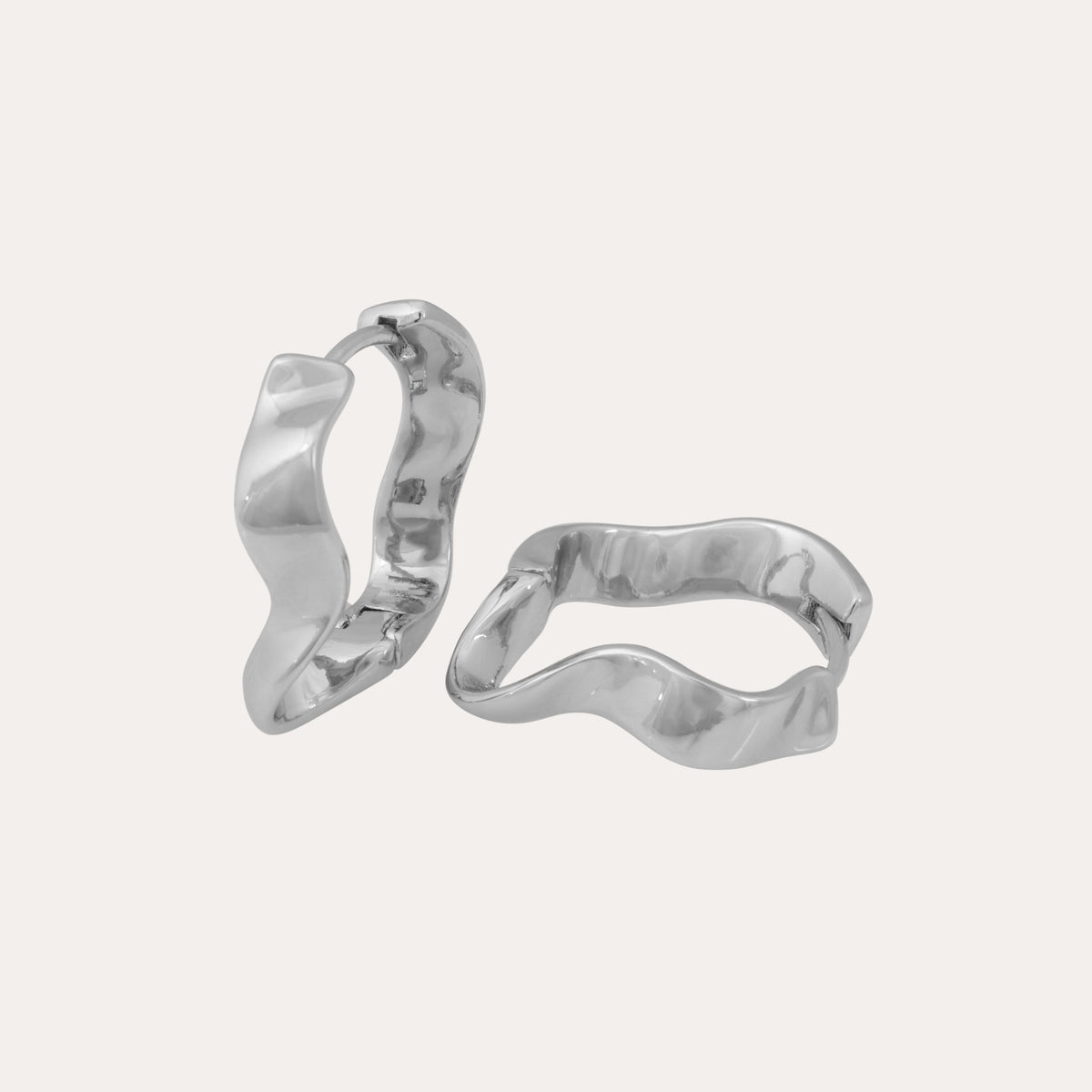 Kitty small earring Silver